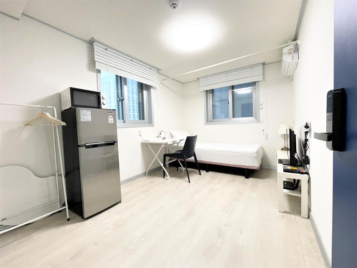 W Premium Guesthouse Incheon Airport Dış mekan fotoğraf