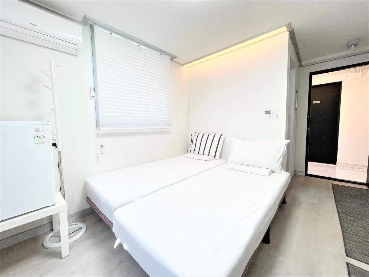 W Premium Guesthouse Incheon Airport Dış mekan fotoğraf
