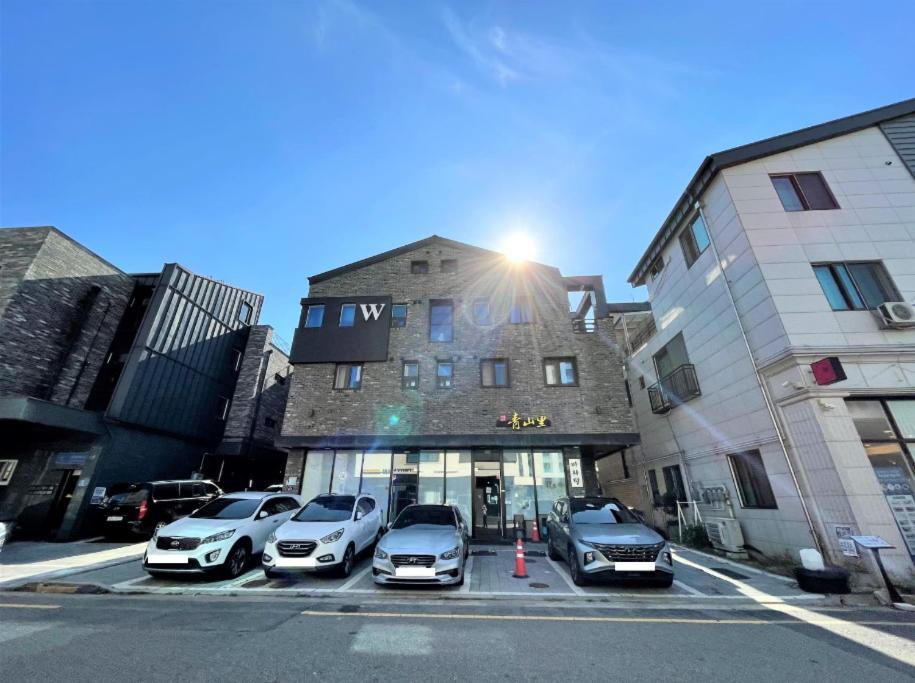 W Premium Guesthouse Incheon Airport Dış mekan fotoğraf