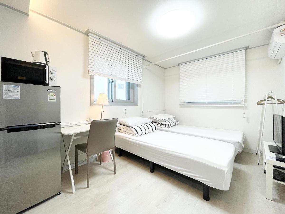 W Premium Guesthouse Incheon Airport Dış mekan fotoğraf