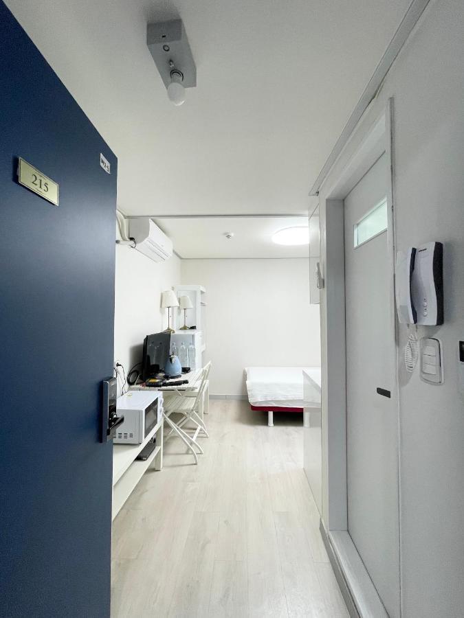 W Premium Guesthouse Incheon Airport Dış mekan fotoğraf