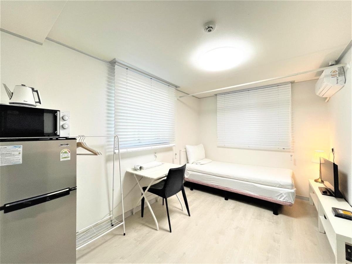 W Premium Guesthouse Incheon Airport Dış mekan fotoğraf